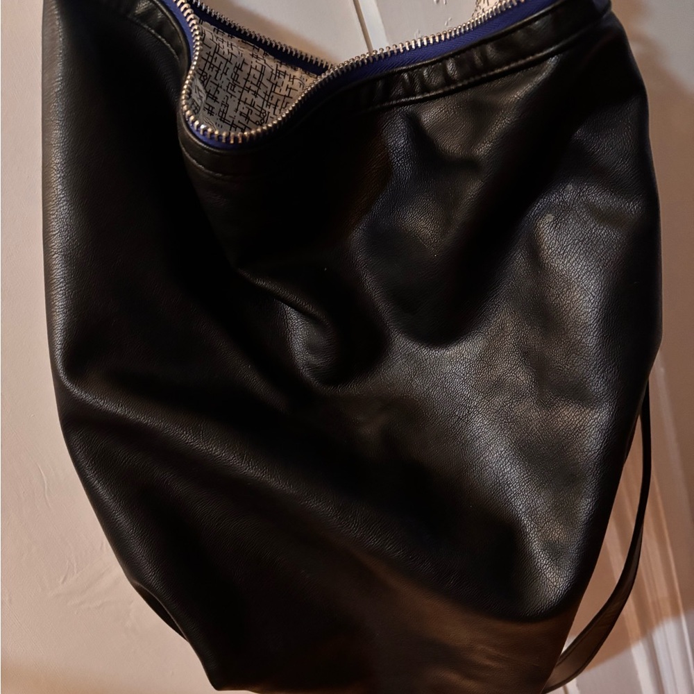 Large Leather Purse - Picture 3 of 10